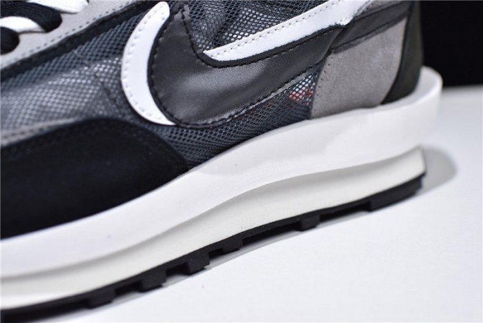 sacai x nike ldv waffle black bv0073-001