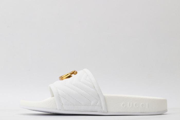 G*u*i* sandal18