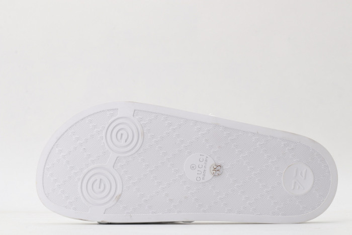 G*u*i* sandal18