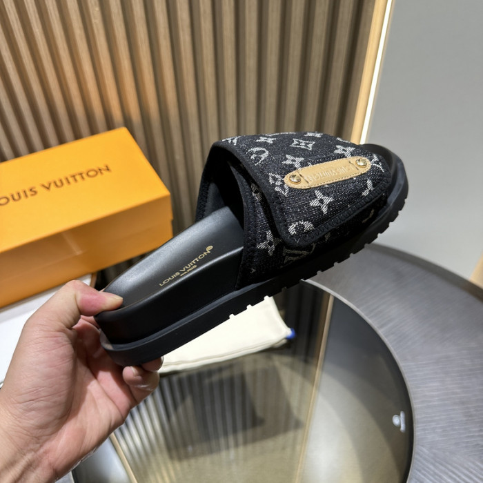 L&V sandal 143
