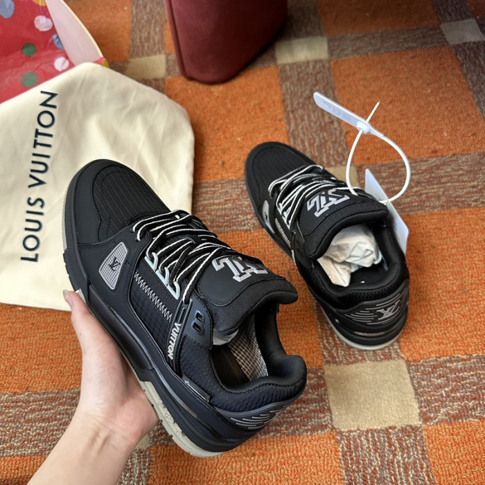 LV snekaers L0000516