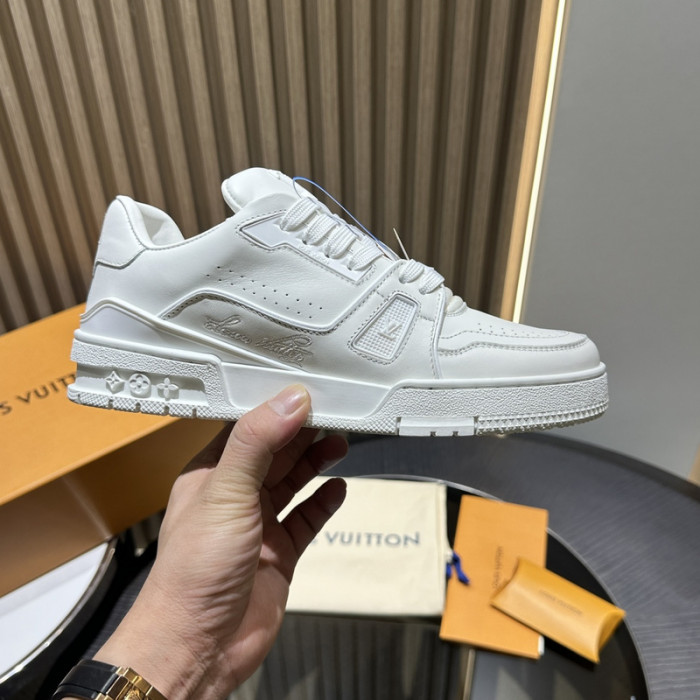 LV snekaers L0000490