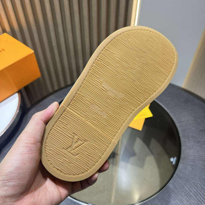 L&V sandal 123