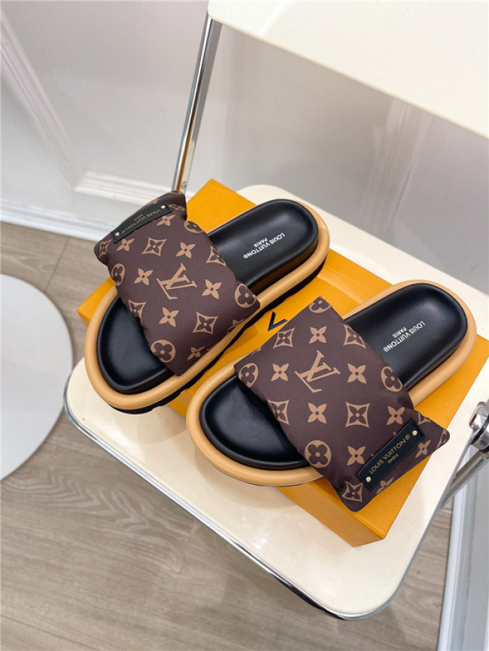 L&V sandal 226