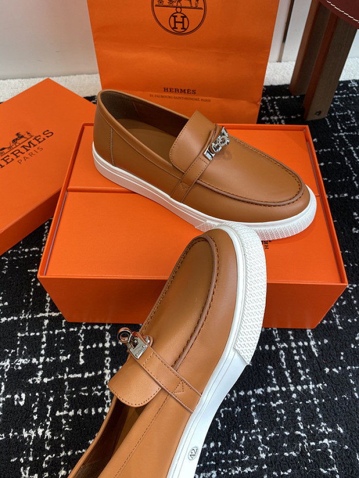 H**me5 loafers hm063