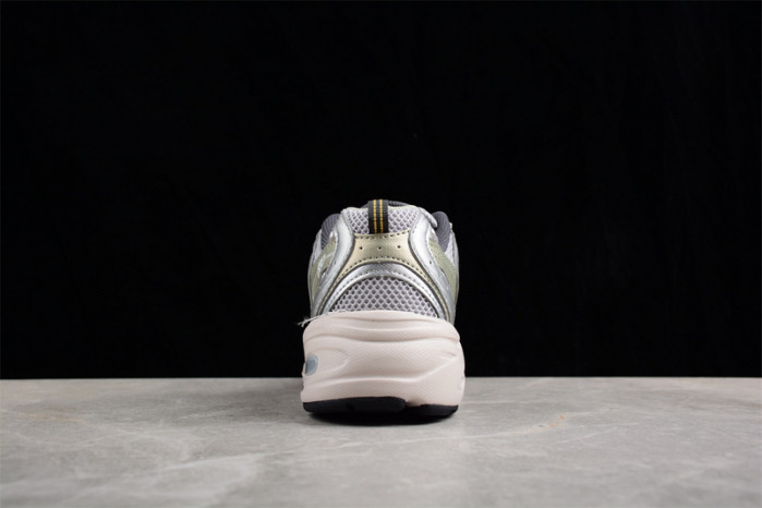 New Balance 530 MR530KMW