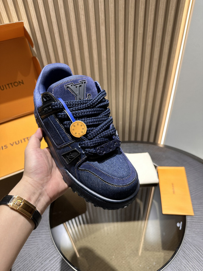 LV snekaers L0000402