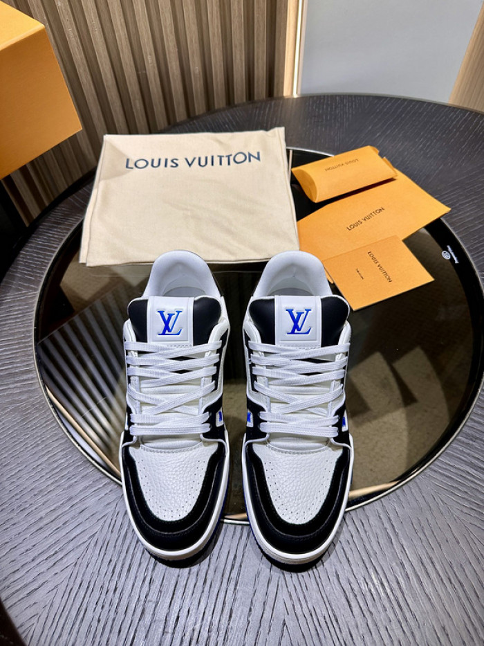 LV snekaers L0000379