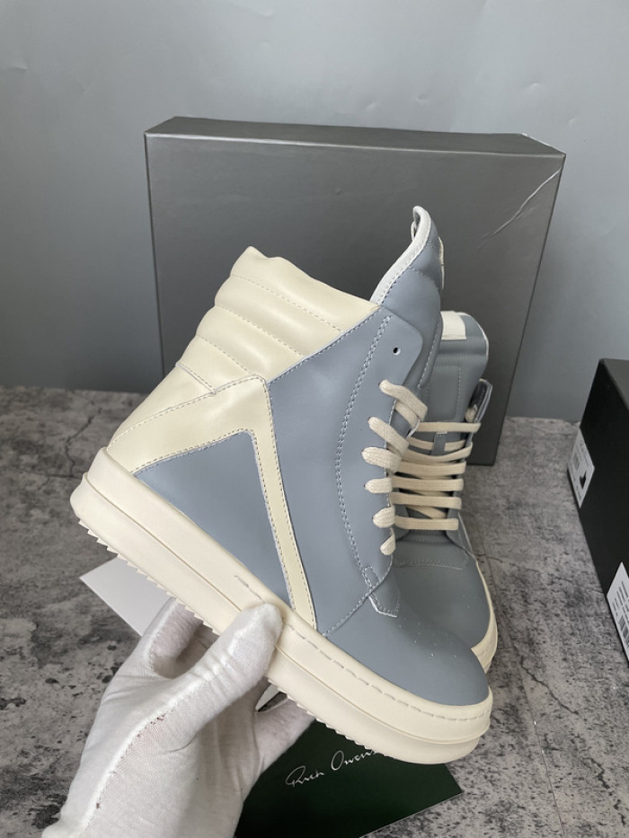 Rick Owe* R0000282