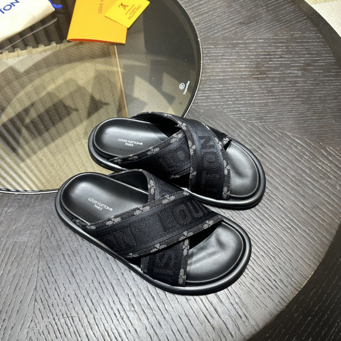 L&V sandal 132