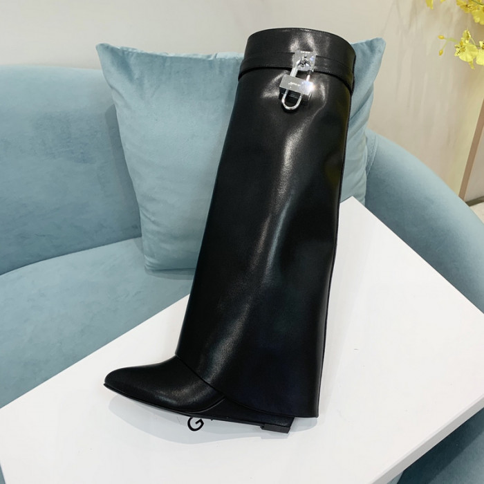 Givenchy Boots 660005