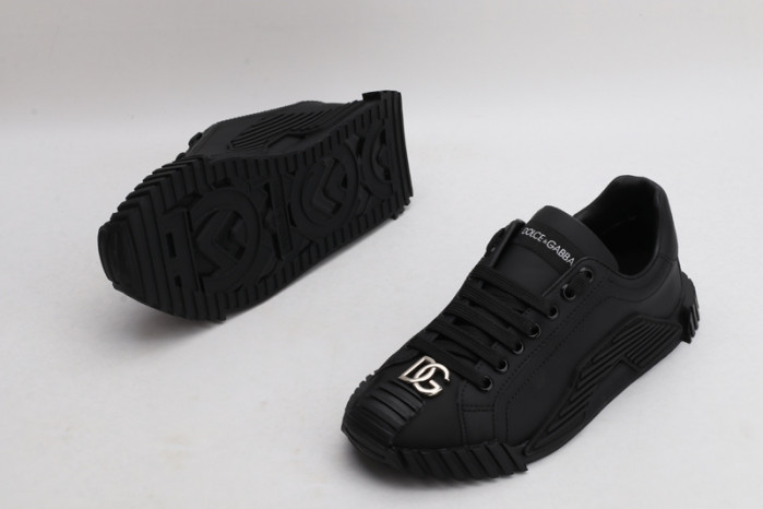DG Sneaker11