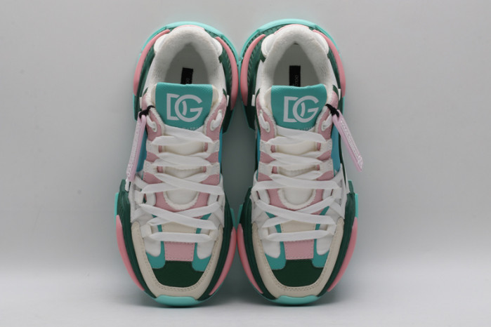 DG Sneaker21