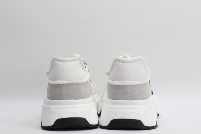 DG Sneaker05