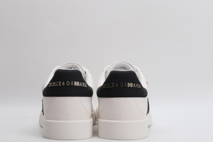 DG Sneaker16