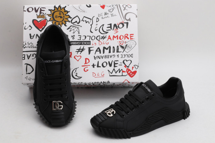 DG Sneaker11