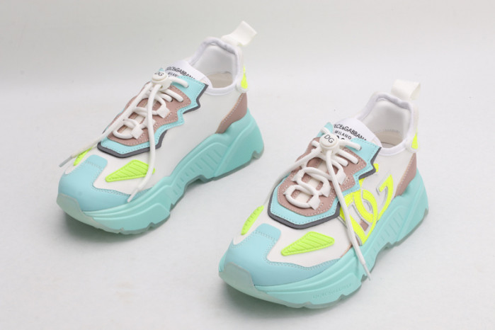 DG Sneaker06