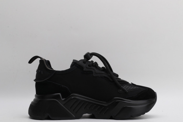 DG Sneaker 40