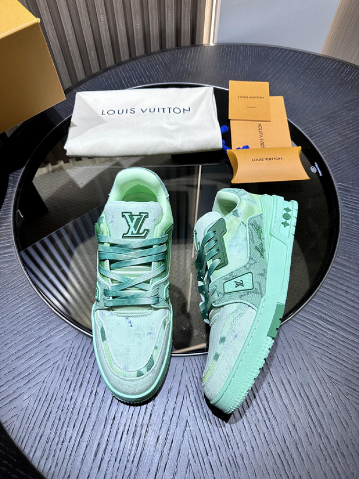 LV snekaers L0000354