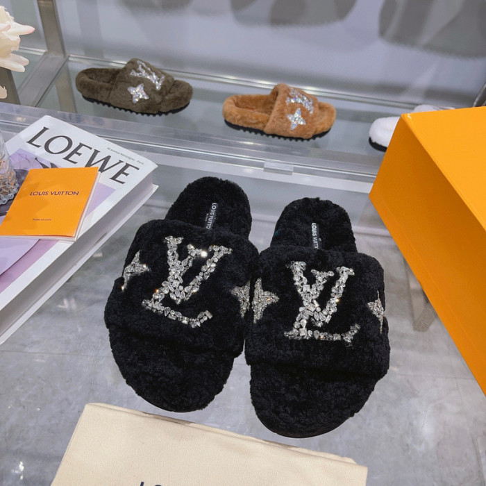 L&V sandal 99