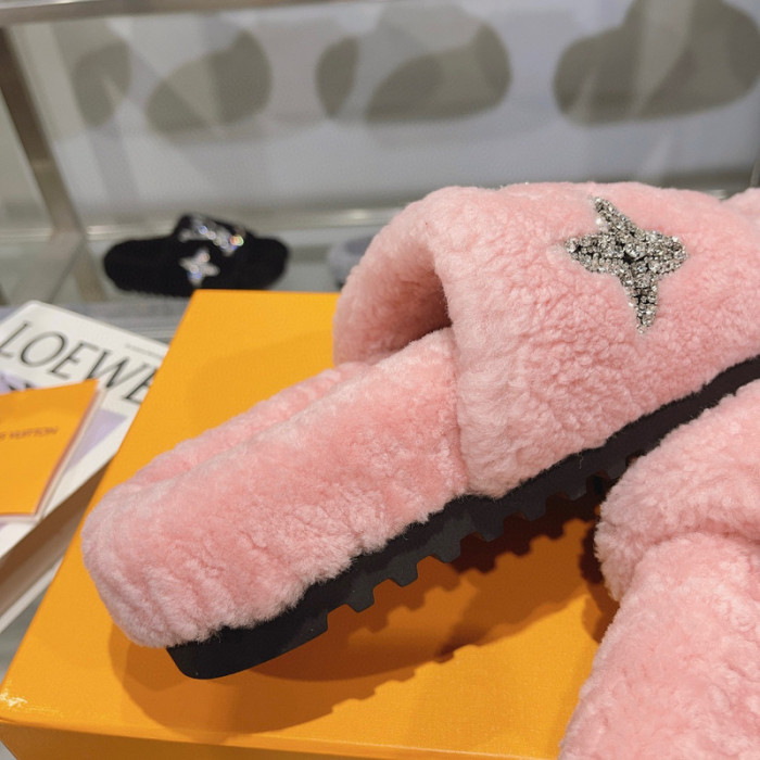L&V sandal 105