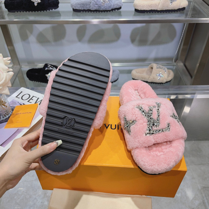 L&V sandal 105