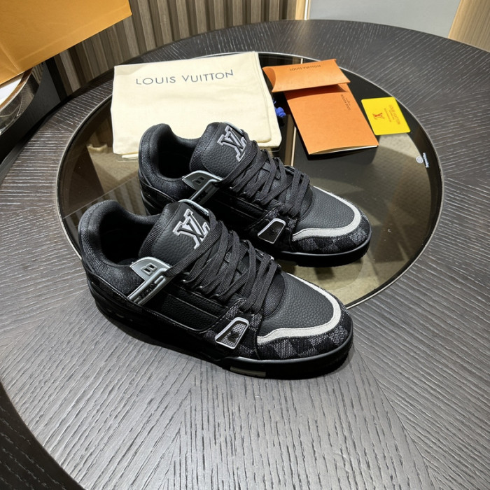 LV snekaers L0000439
