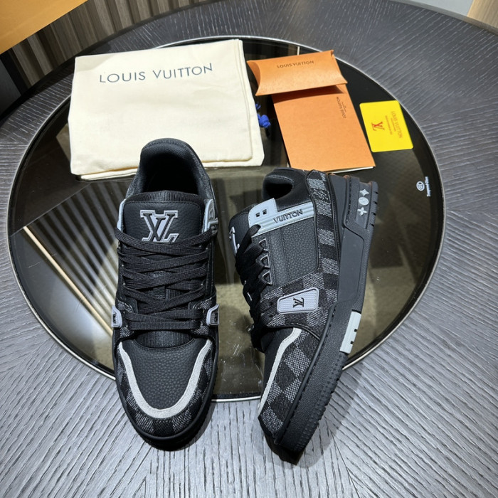 LV snekaers L0000439