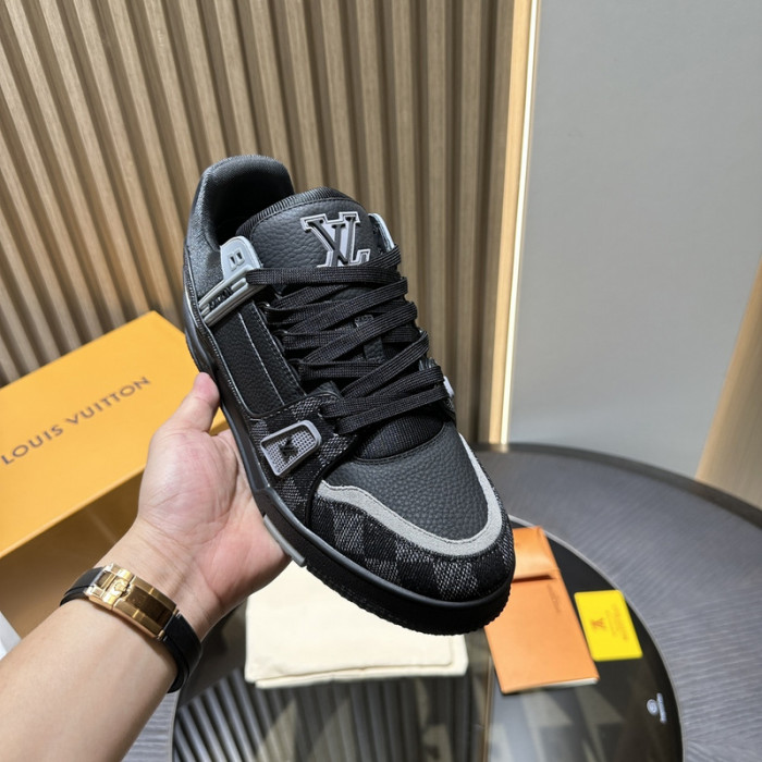 LV snekaers L0000439