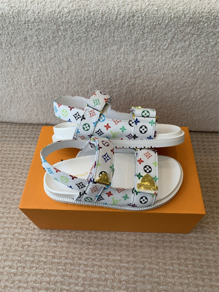 L&V sandal 208