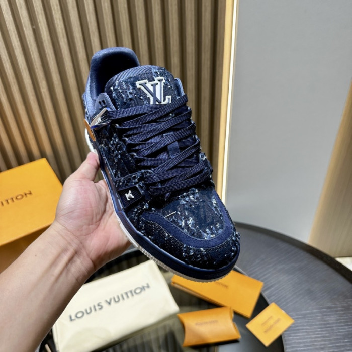 LV snekaers L0000641