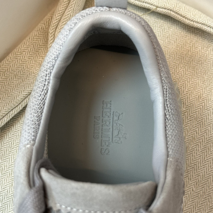 H**me5 snekaers hm030