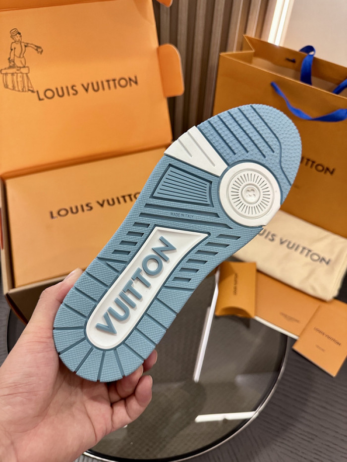 LV snekaers L0000358