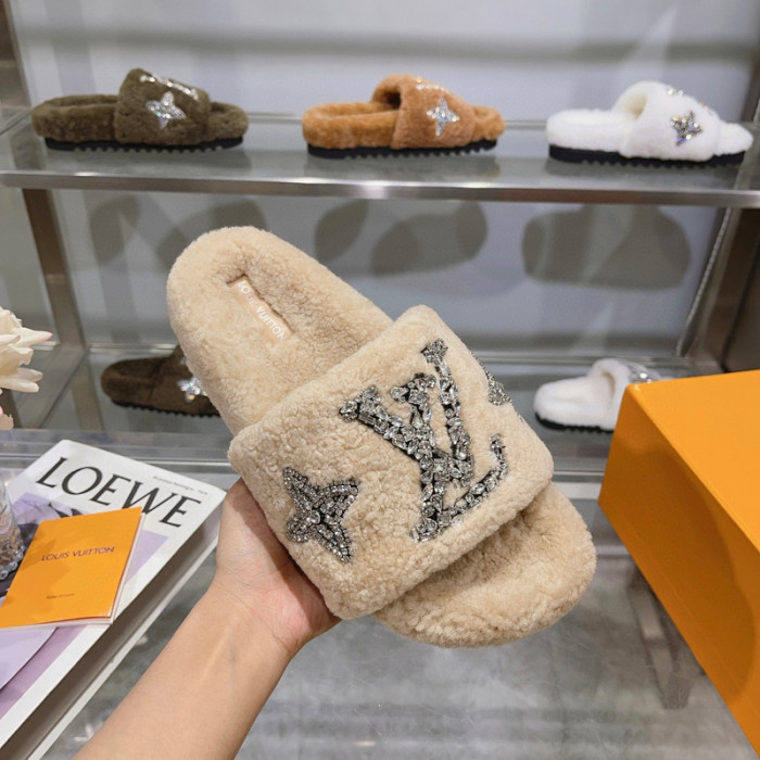L&V sandal 100