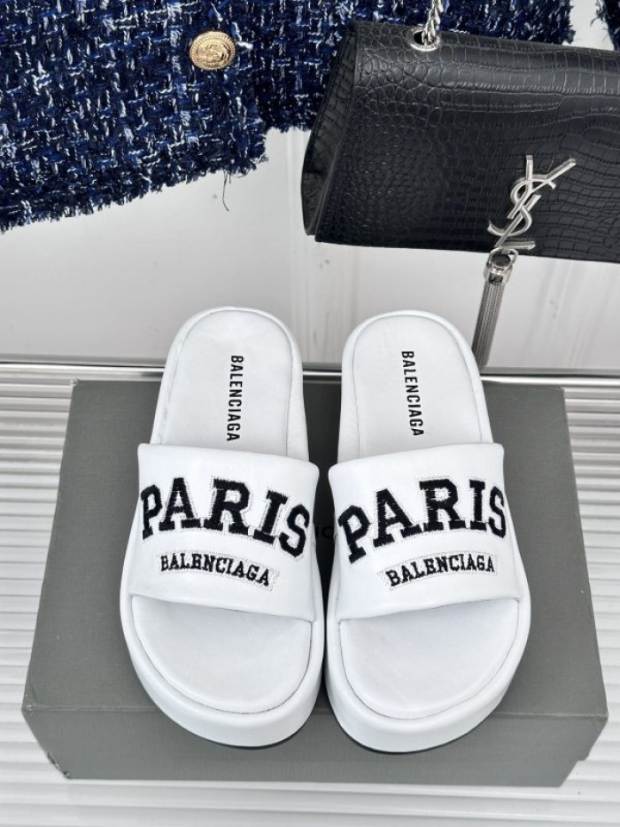 Balenciag* Sandal BS80