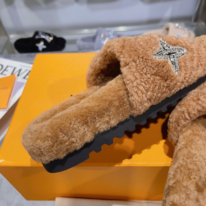 L&V sandal 101