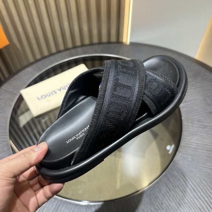 L&V sandal 130