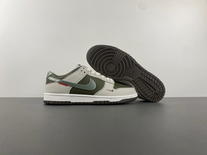 Nike Dunk Low “Year of the Snake” HV5980-231