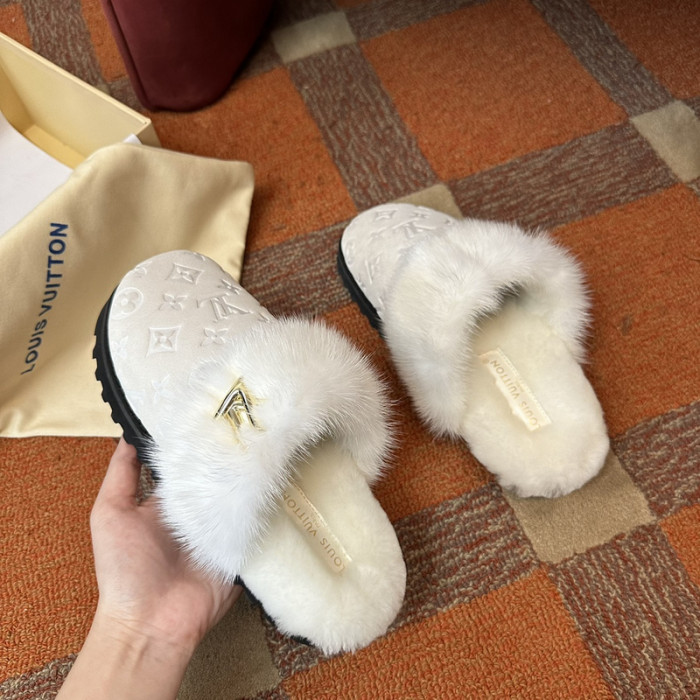 L&V sandal 113