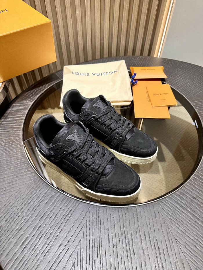 LV snekaers L0000398
