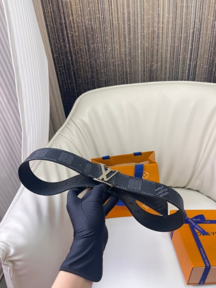 L*V Belt 38