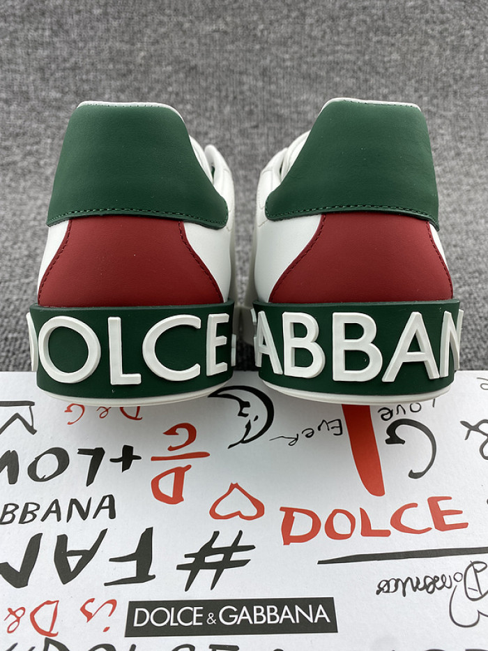 DG Sneaker 44
