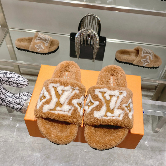L&V sandal 107