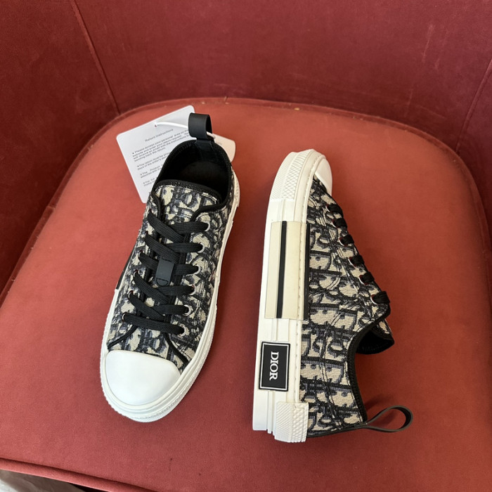 B23 OBLIQUE LOW Top SNEAKERS T00480H105