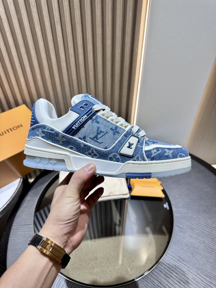 LV snekaers L0000415