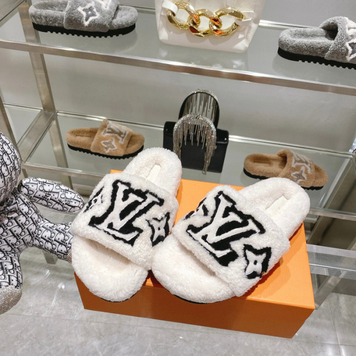 L&V sandal 108