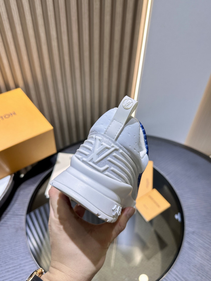 LV snekaers L0000384