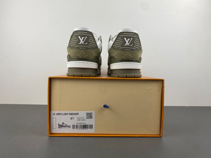 LV snekaers L0000599