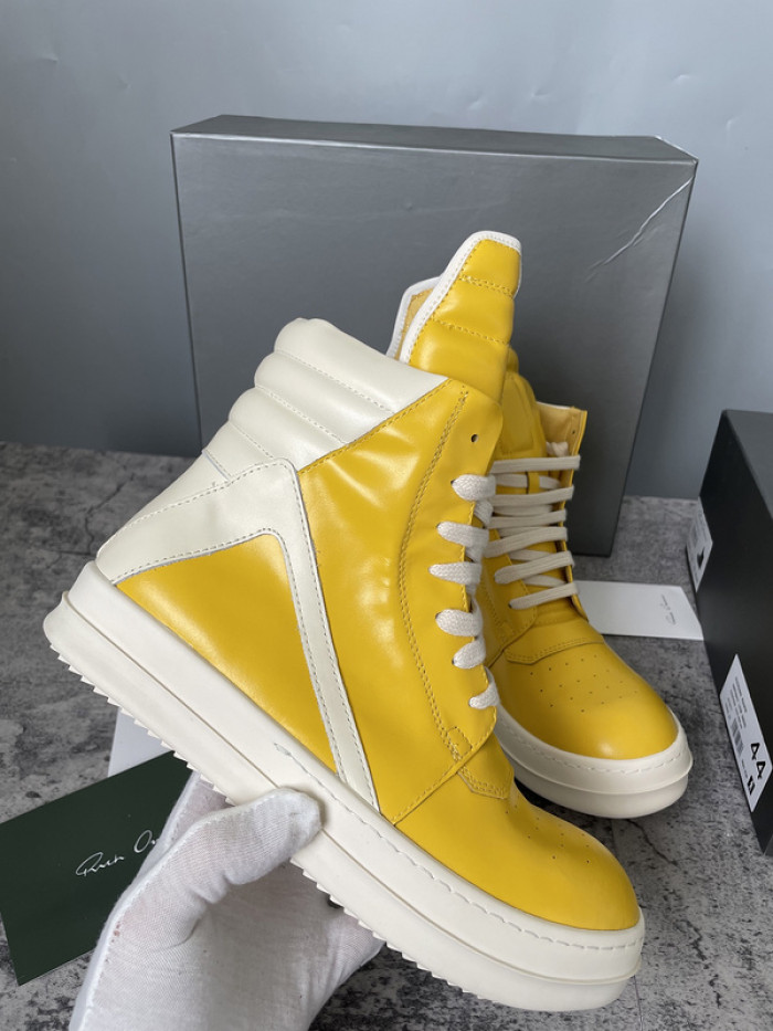 Rick Owe* R0000277