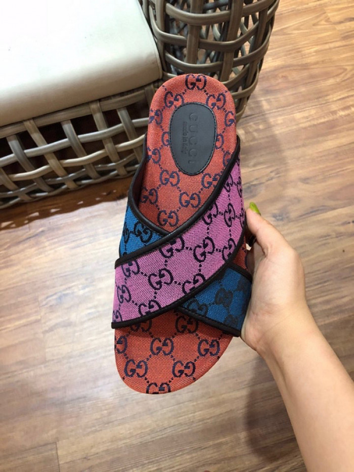 G*u*i* sandal138